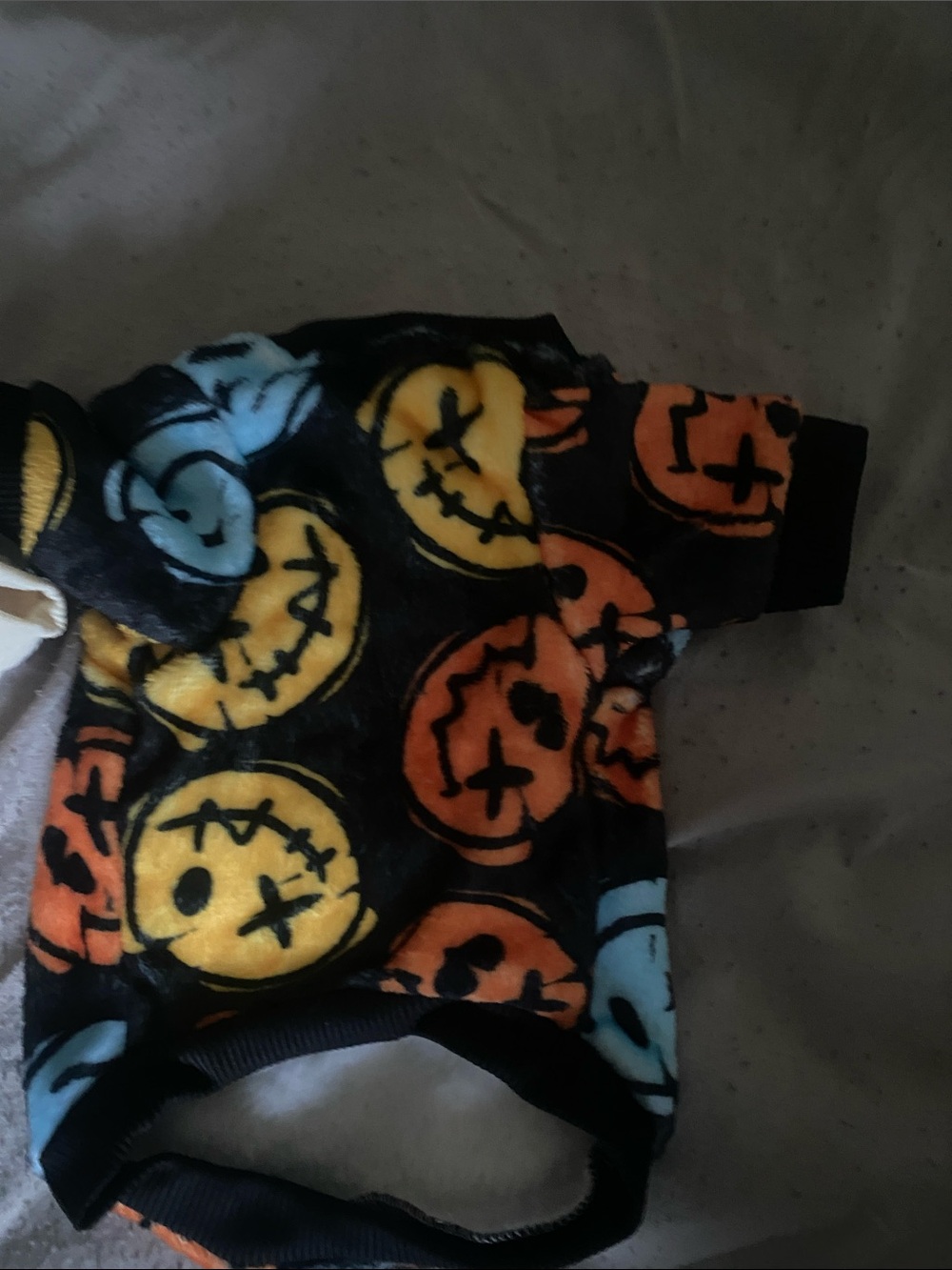 Cream Hooded Pet Sweatshirt + Black Smiley-Print Pet Pullover